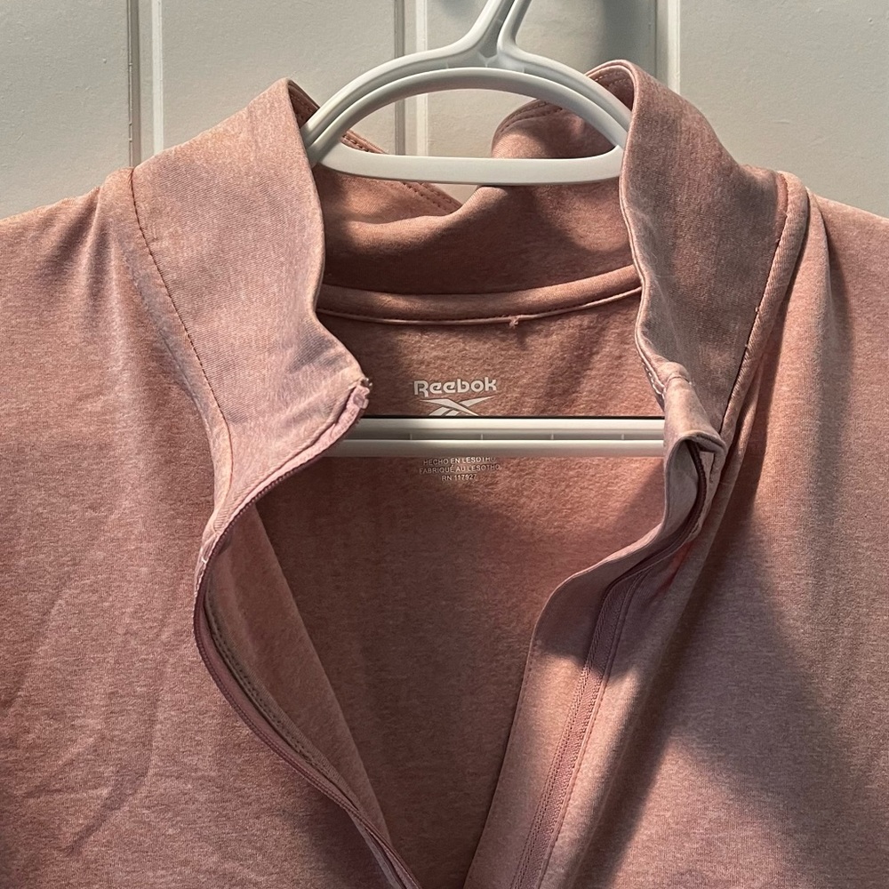 Reebok pullover